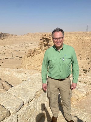 david-curtiss-steps-down-fig1