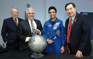 the-carbodude-abides-fig4